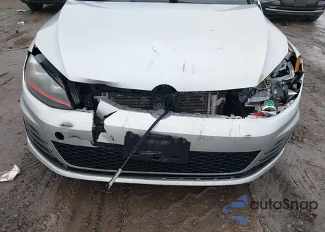 2015 Volkswagen Golf Gti 2.0T Se 4-Door z USA, uszkodzony, nr VIN 3VW5T7AU1FM017237